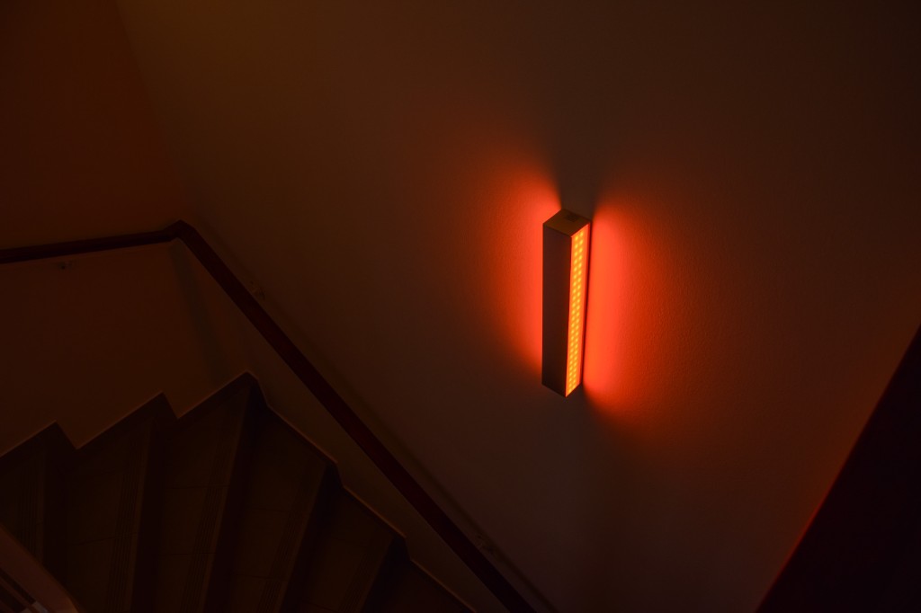 Interiér s různými režimy biodynamického osvětlení