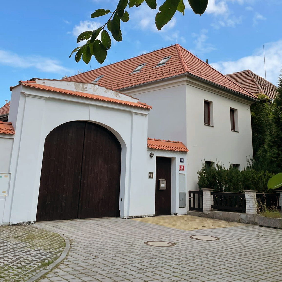 Kancelář Lumbio – budova, Kovářova 26, Praha 5